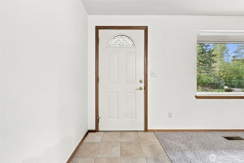 Property photo for 13240 SE 235th Street, Kent photo 8