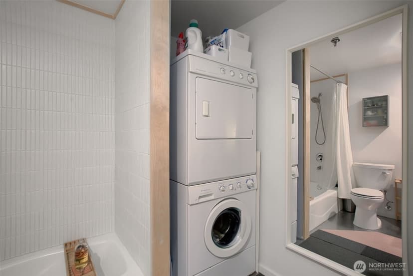 Property photo for 66 Bell Street #4, Seattle photo 17