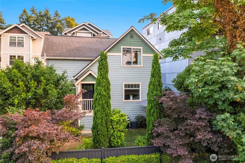 Property photo for 43 W Etruria, Seattle photo 2