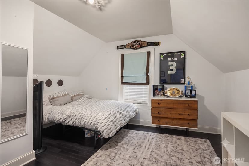 Property photo for 43 W Etruria, Seattle photo 13