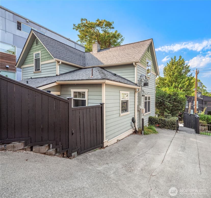 Property photo for 43 W Etruria, Seattle photo 25