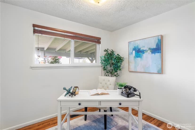 Property photo for 19513 Meridian Avenue N, Shoreline photo 19
