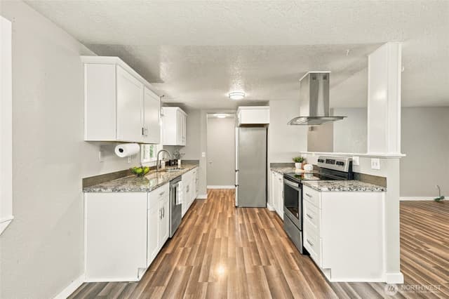Property photo for 21501 Marine Drive, Stanwood photo 4