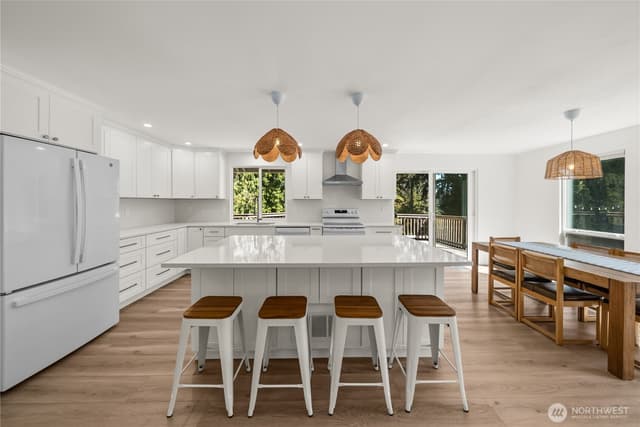 Property photo for 32544 42nd Place SW, Federal Way photo 3