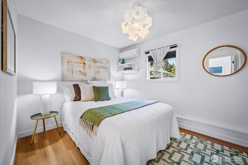 Property photo for 14346 Interlake Avenue N, Seattle photo 18