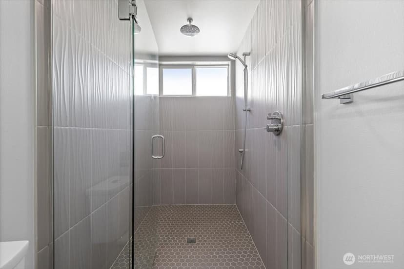 Property photo for 2440 NW 60th Street #A, Seattle photo 17
