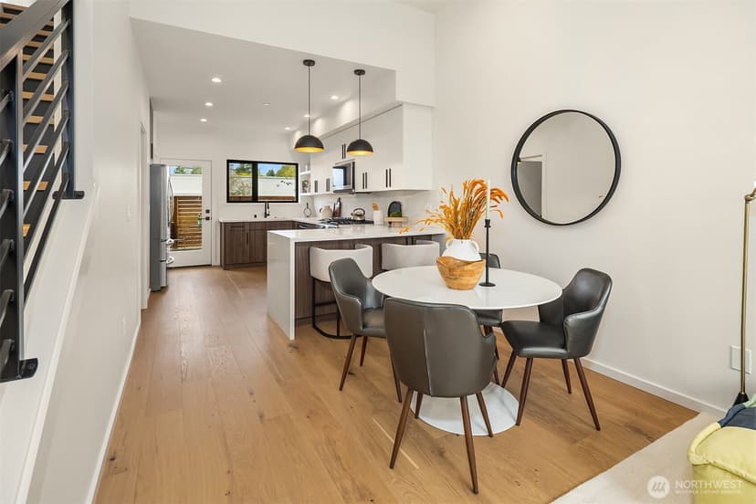 Property photo for 5253 California Avenue SW #B, Seattle photo 5