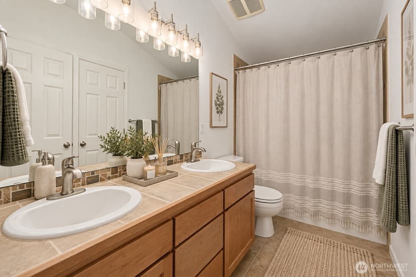 Property photo for 8509 Midvale Avenue N #C, Seattle photo 19