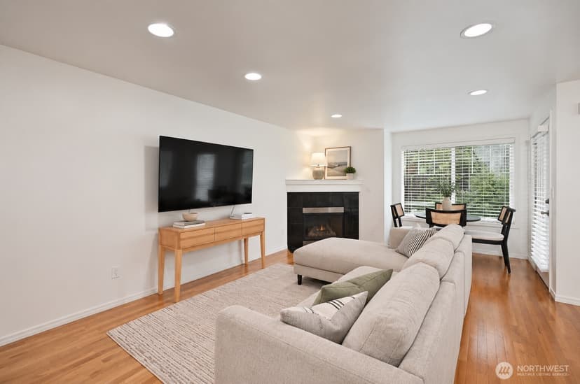 Property photo for 8509 Midvale Avenue N #C, Seattle photo 8
