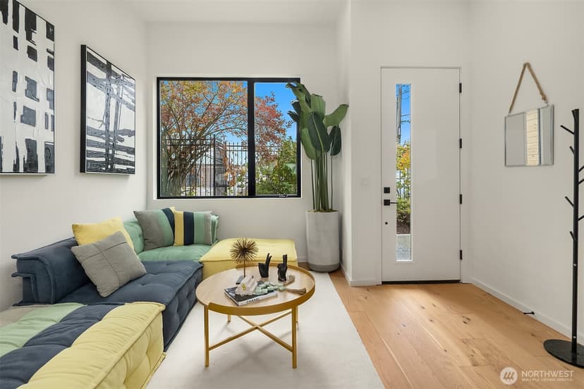 Property photo for 5253 California Avenue SW #F, Seattle photo 5