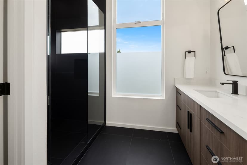 Property photo for 5253 California Avenue SW #F, Seattle photo 28