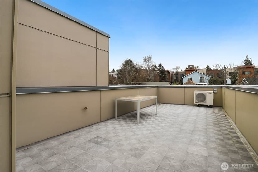 Property photo for 709 15th Avenue #B, Seattle photo 14