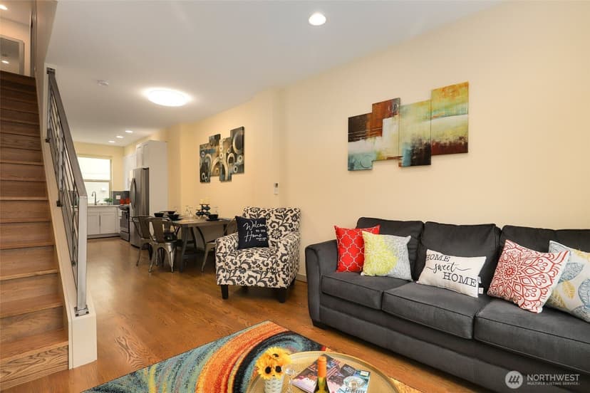 Property photo for 709 15th Avenue #B, Seattle photo 9