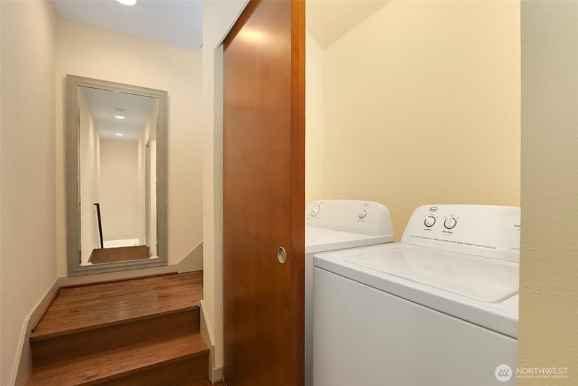 Property photo for 709 15th Avenue #B, Seattle photo 13