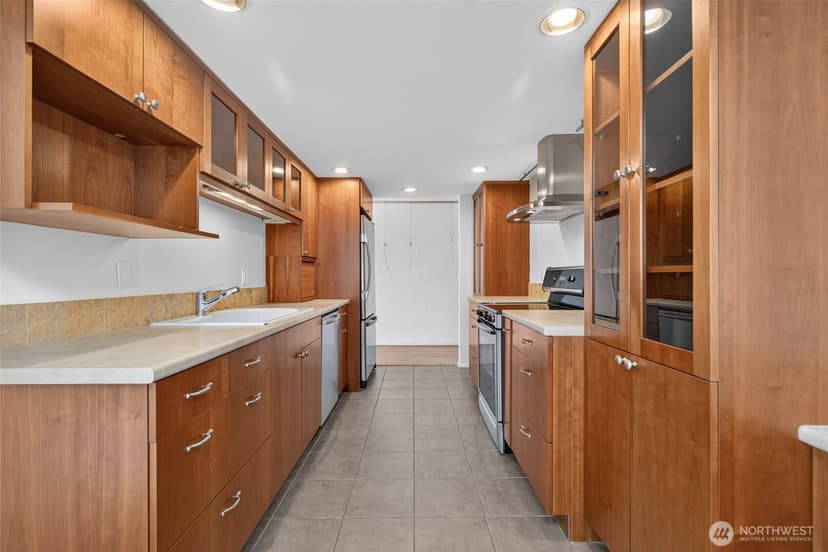 Property photo for 3608 26th Place W #301, Seattle photo 18