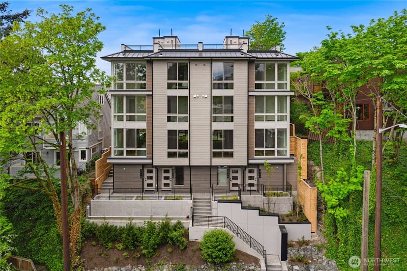 Property photo for 3819 A Fremont Avenue N, Seattle photo 36