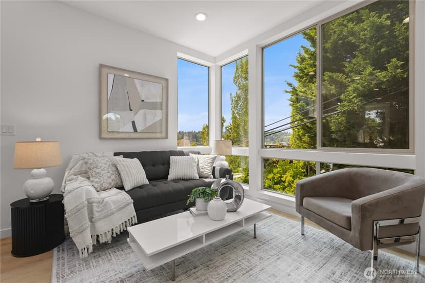 Property photo for 3819 A Fremont Avenue N, Seattle photo 6