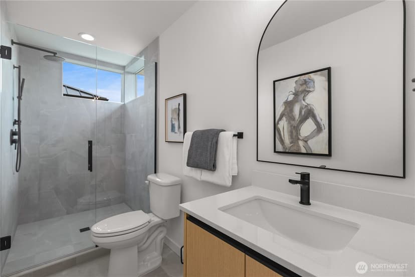 Property photo for 3819 A Fremont Avenue N, Seattle photo 18