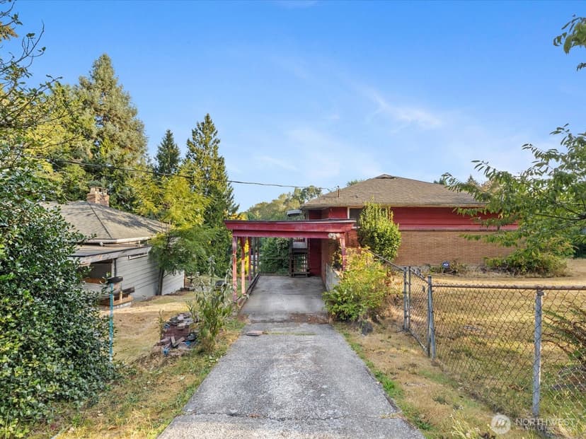 Property photo for 4631 47th Avenue S, Seattle photo 13