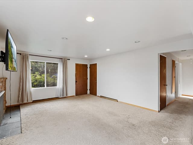 Property photo for 4631 47th Avenue S, Seattle photo 4