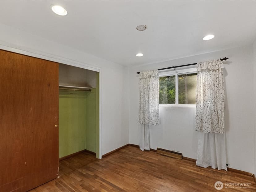 Property photo for 4631 47th Avenue S, Seattle photo 7