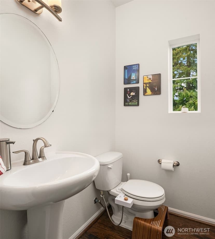 Property photo for 6576 High Point Drive SW, Seattle photo 18
