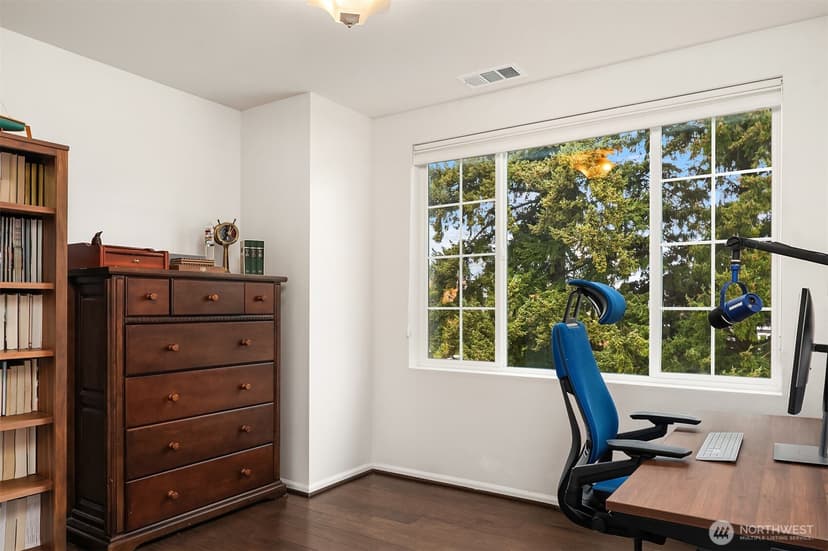 Property photo for 6576 High Point Drive SW, Seattle photo 22