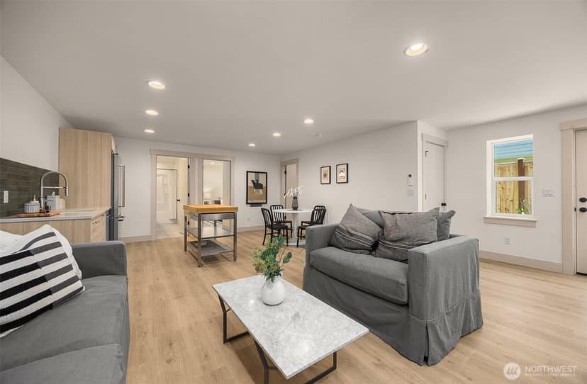 Property photo for 3007 S Dakota St, Seattle photo 19