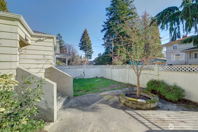 Property photo for 1210 NE 95th Street, Seattle photo 2