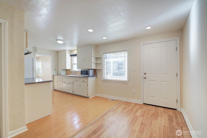 Property photo for 1210 NE 95th Street, Seattle photo 11