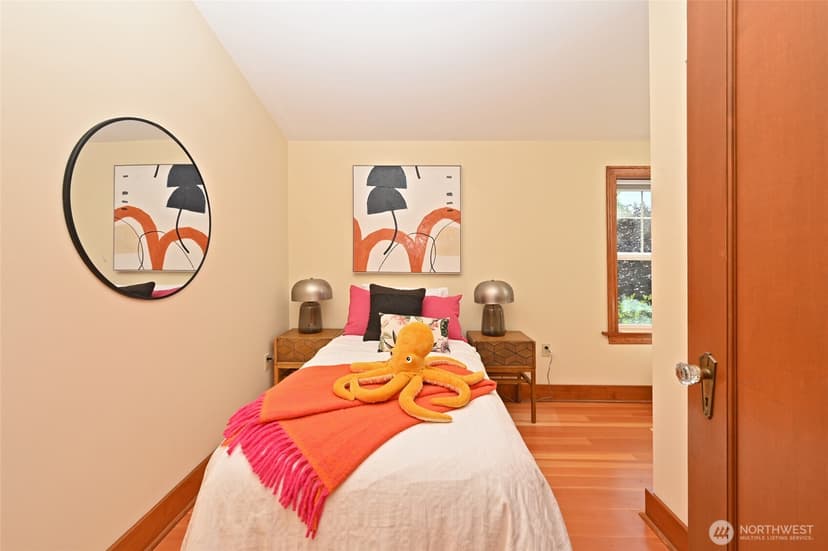 Property photo for 8046 18th Avenue NW, Seattle photo 11