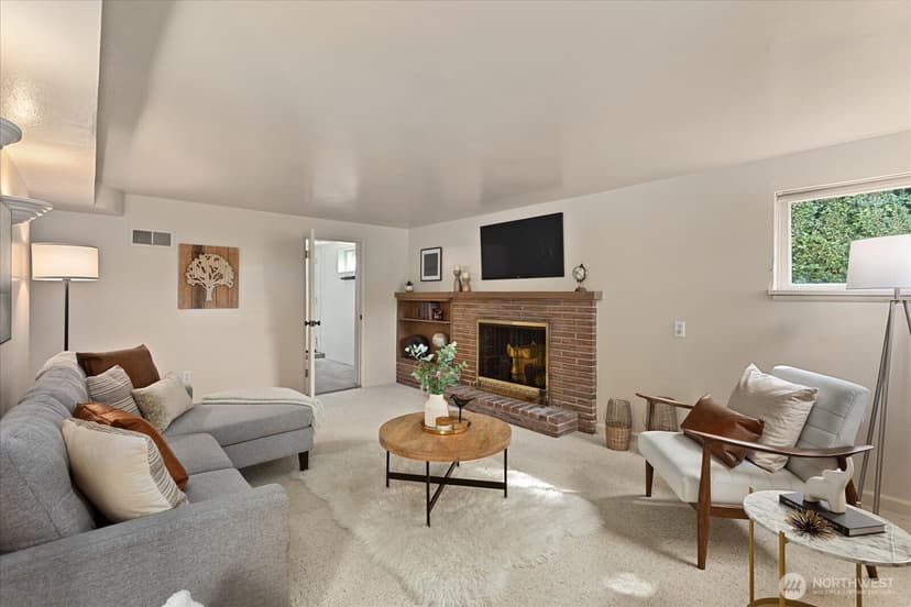 Property photo for 8438 41st Avenue SW, Seattle photo 19