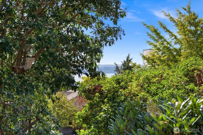 Property photo for 8438 41st Avenue SW, Seattle photo 23