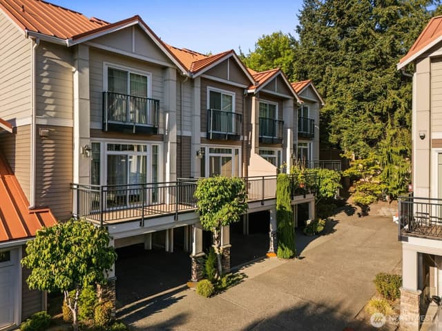 Property photo for 12721 SE 41st Place #214, Bellevue photo 2