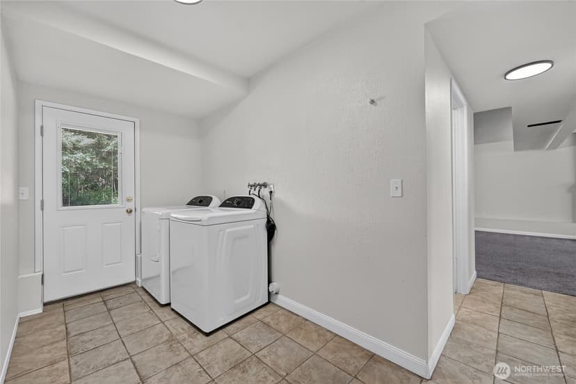 Property photo for 4017 107th Place NE, Marysville photo 22