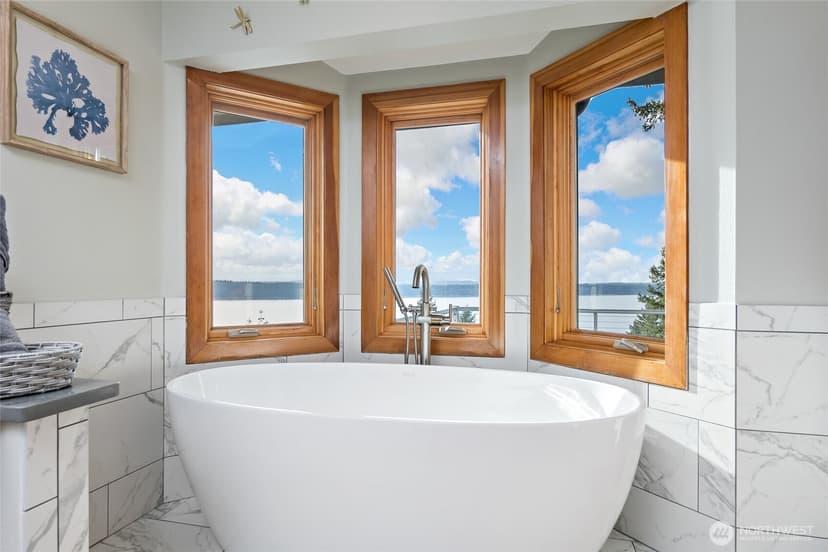 Property photo for 12730 Marine Drive, Marysville photo 22