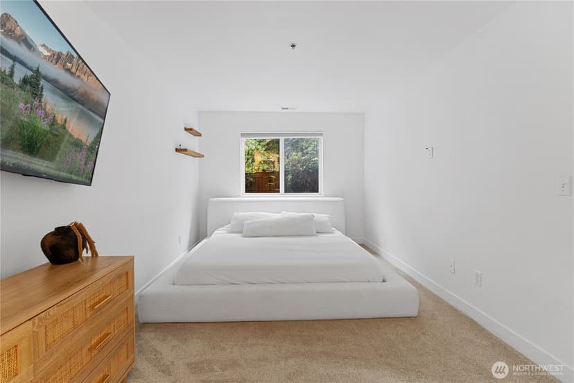 Property photo for 901 E Marine View Drive #305, Everett photo 25