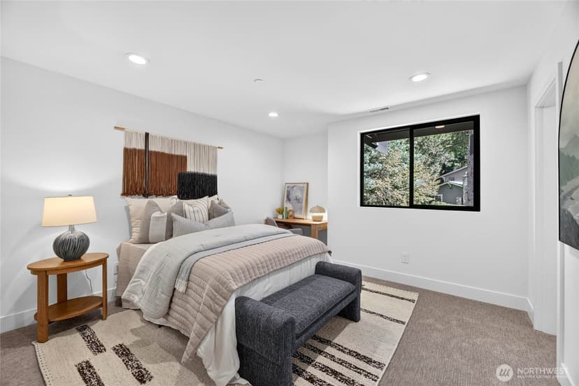 Property photo for 5911 105th Avenue NE, Kirkland photo 32