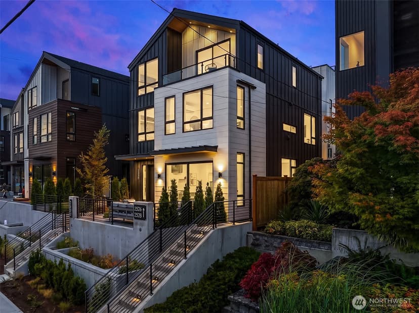 Property photo for 2530 30th Avenue W, Seattle