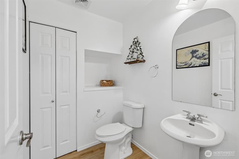 Property photo for 1131 115th Street SW #F1, Everett photo 11
