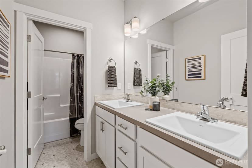 Property photo for 650 NW Gardenia Way, Bremerton photo 37