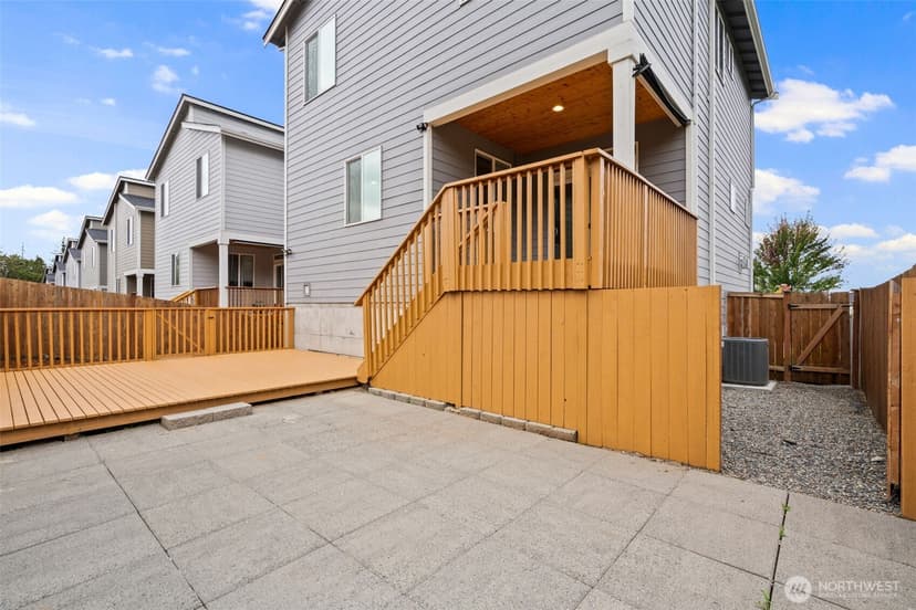 Property photo for 650 NW Gardenia Way, Bremerton photo 19