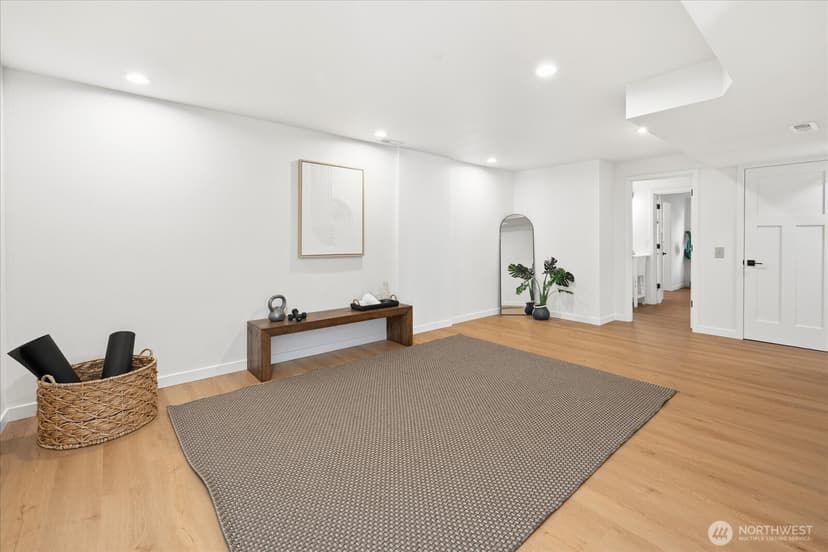 Property photo for 16018 36th Avenue NE, Lake Forest Park photo 25