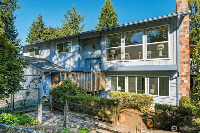 Property photo for 18021 Waverly Drive, Snohomish photo 2