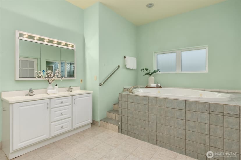 Property photo for 11033 Mandus Olson Road NE, Bainbridge Island photo 26