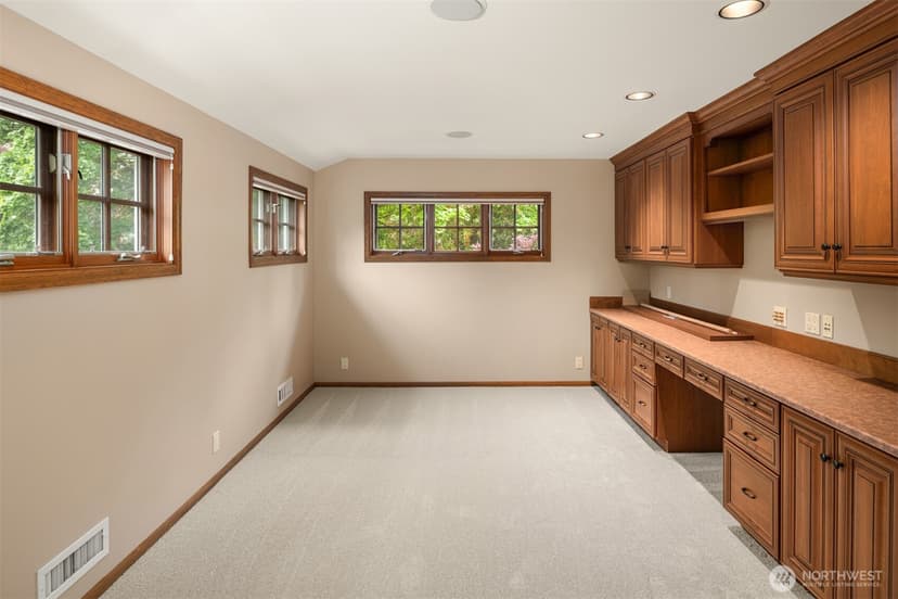 Property photo for 18138 NE 130th Place, Redmond photo 28