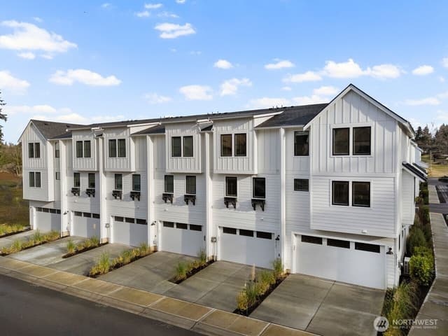 Property photo for 12060 127th Avenue E #45, Puyallup photo 2