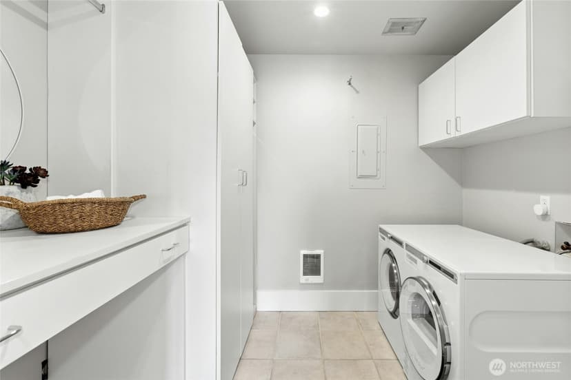 Property photo for 320 Melrose Avenue E #704, Seattle photo 19