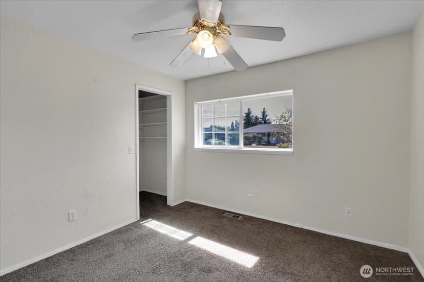 Property photo for 1621 113th Street S, Tacoma photo 16