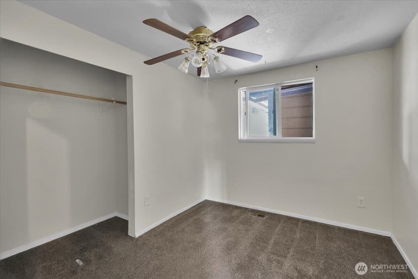 Property photo for 1621 113th Street S, Tacoma photo 14